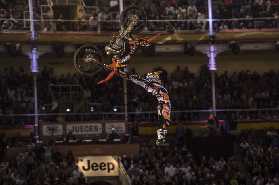 RED BULL X-FIGHTERS