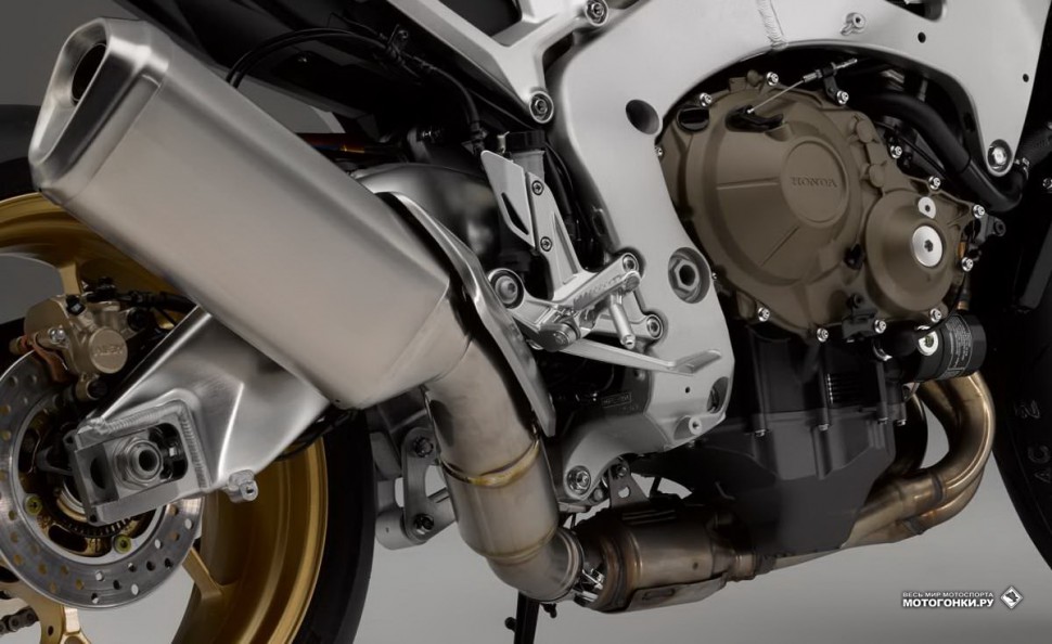 Тест-драйв Honda CBR1000RA и SP1: двигатель, рама и выхлопная система одинаковы для обеих моделей