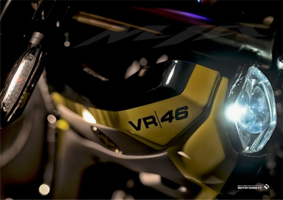 Миланский Мотосалон EICMA-2017: спорт-кастом Валентино Росси - Yamaha MYA VR46 в деталях