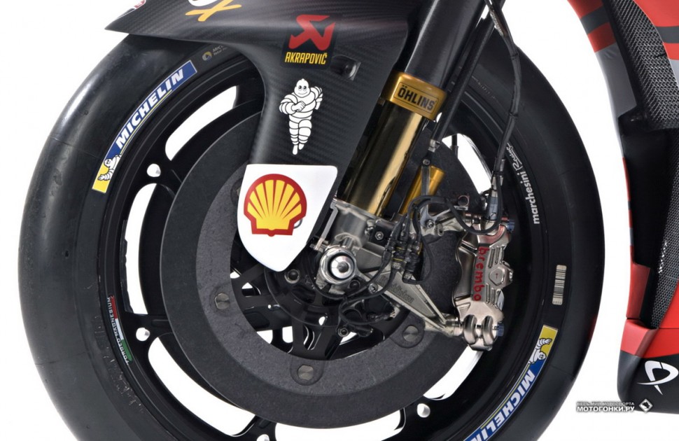 MotoGP - Ducati Desmosedici GP18: новые тормоза Brembo с карбоновой вилкой Ohlins