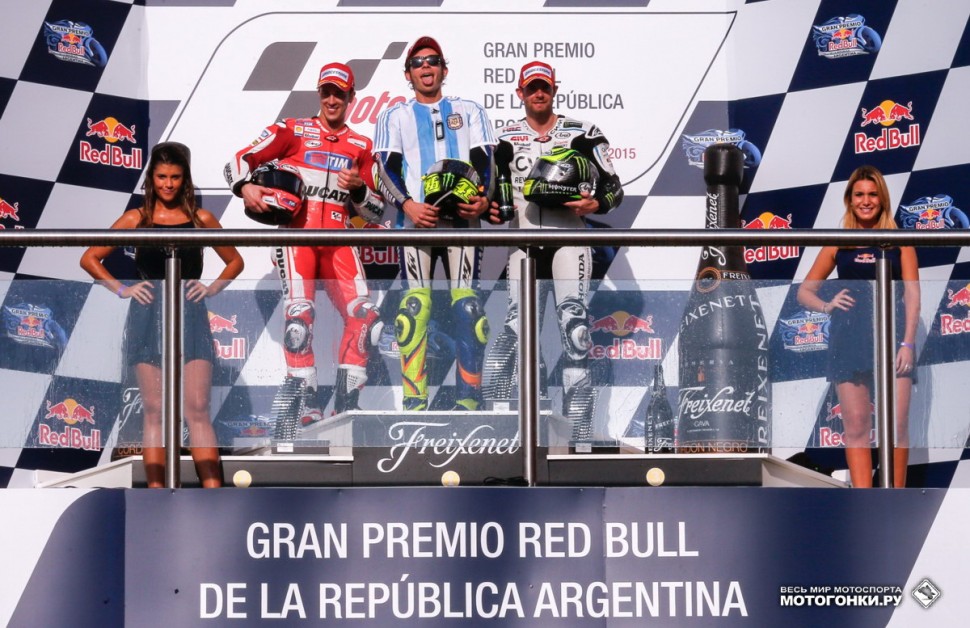 MotoGP 2015 Argentina GP 3st Round: подиум Довициозо, Росси, Кратчлоу