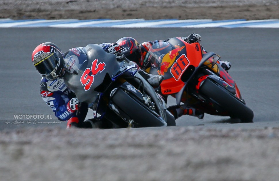 Тесты MotoGP на Kymiring: Йонас Фольгер (Yamaha) и Мика Каллио (KTM)