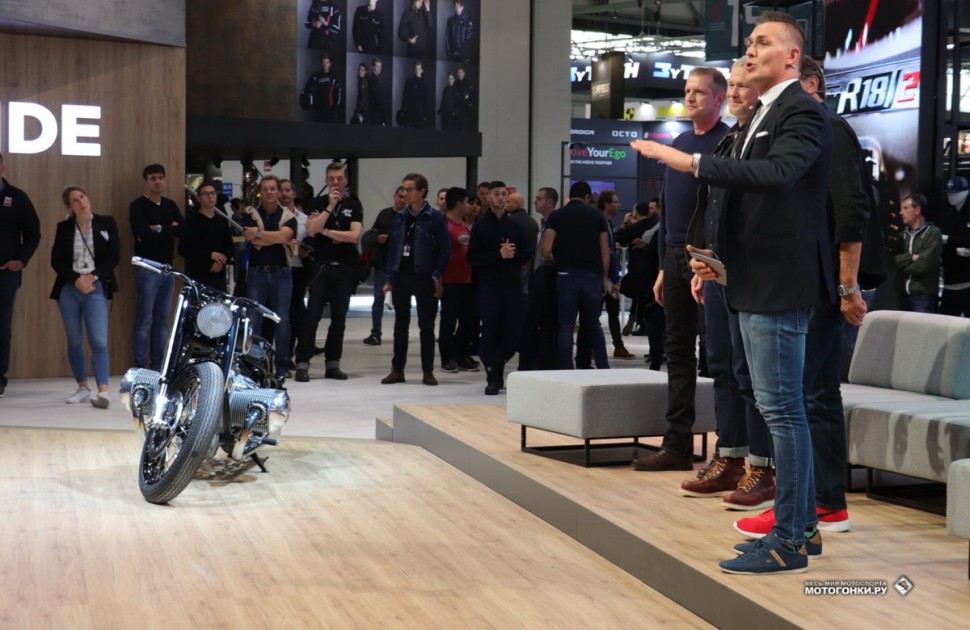 EICMA-2019 - Миланский Мотосалон: презентация BMW R18