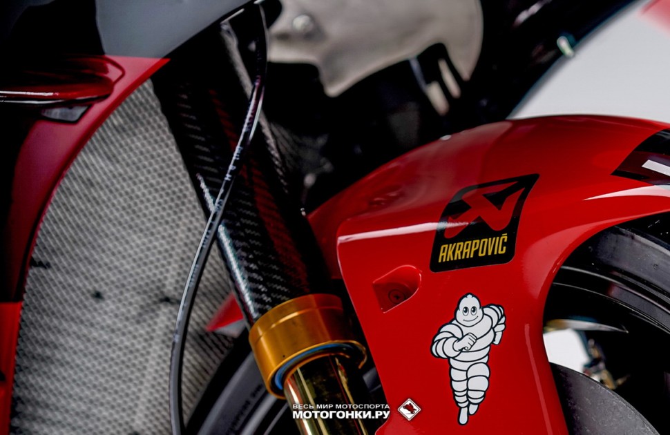 Ducati Desmosedici GP21: новая карбоновая вилка Ohlins 48 мм