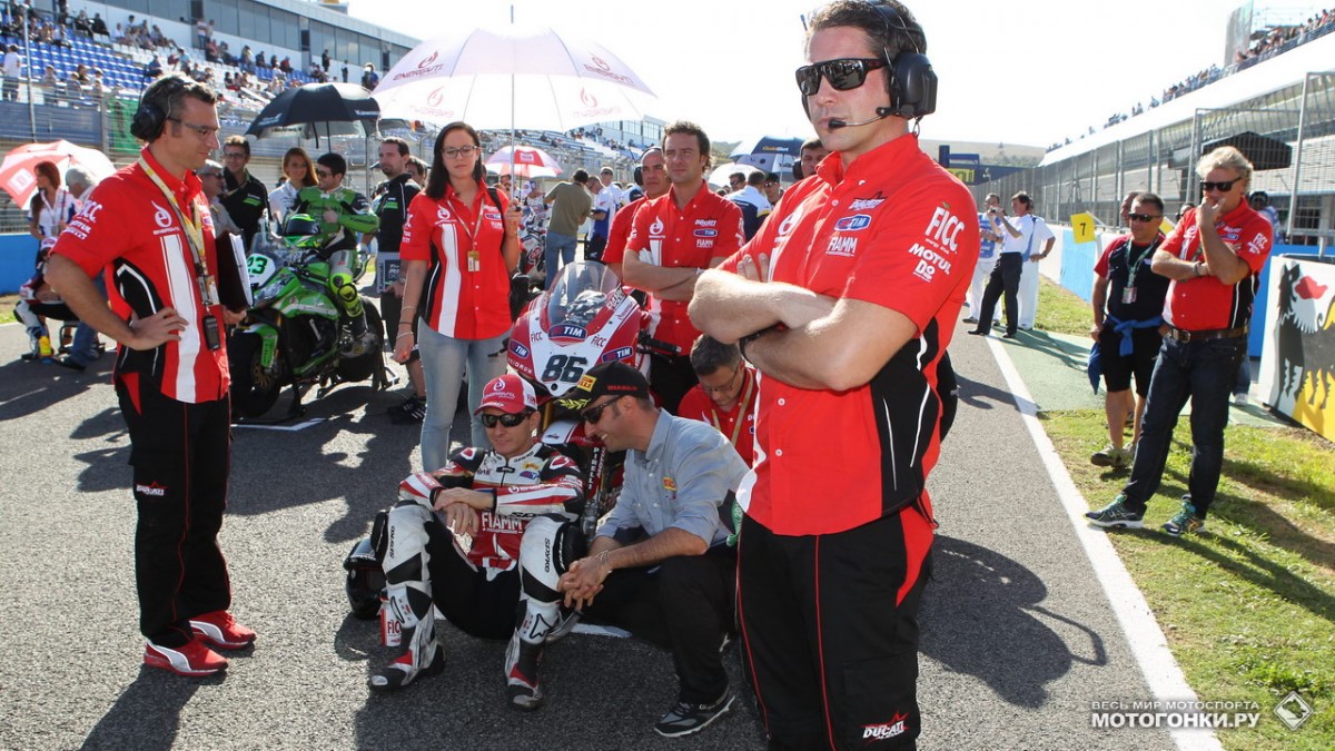 Эксклюзивный фоторепортаж с финала WSBK в Jerez de la Frontera: Alstare - последняя гонка вместе с Ducati