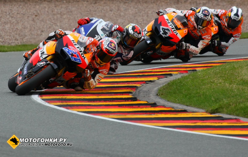 Гран-При Германии, Sachsenring, 17/07/2011 - MotoGP: Стоунер во главе пелетона