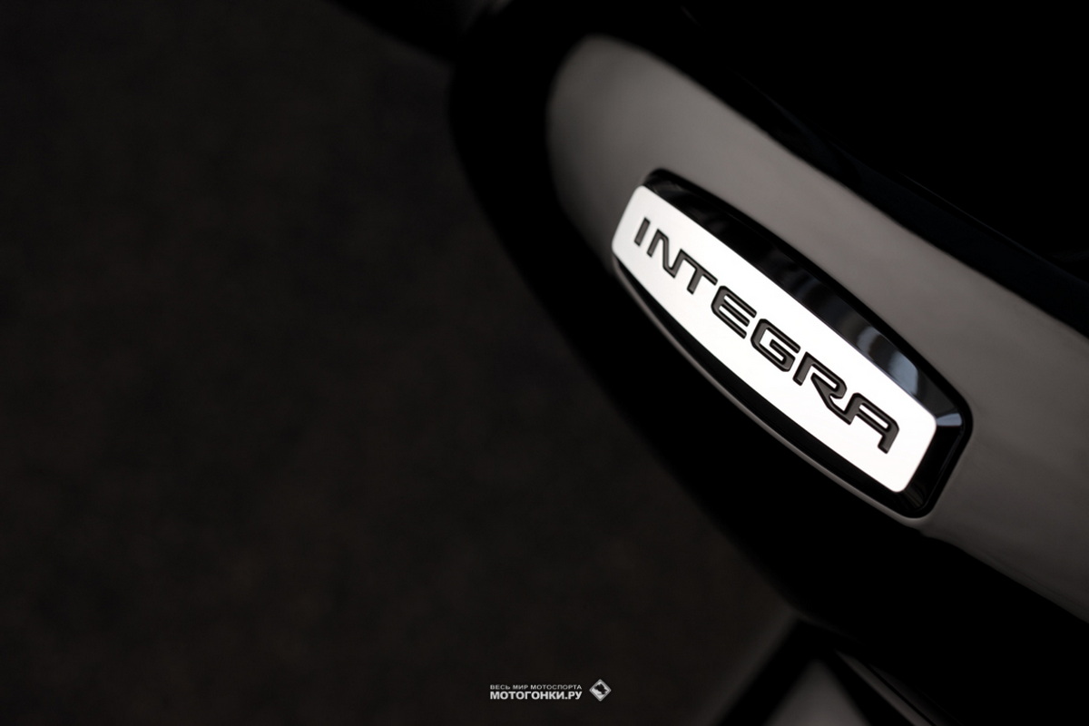 Тест-драйв Honda Integra NC700D