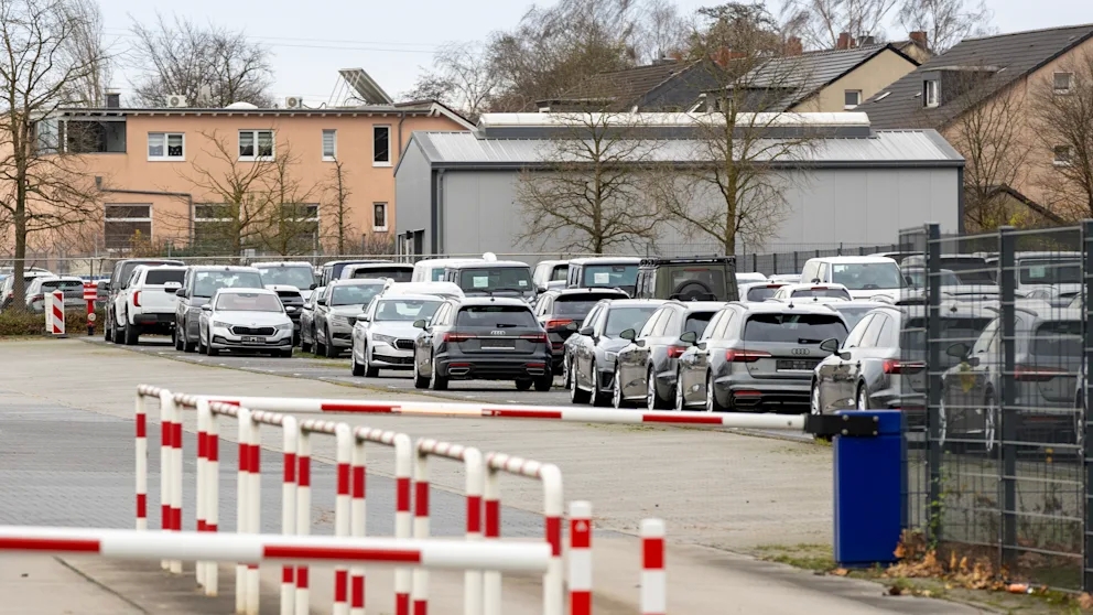 Та самая парковка CAT Automobillogistik Essen, Bild