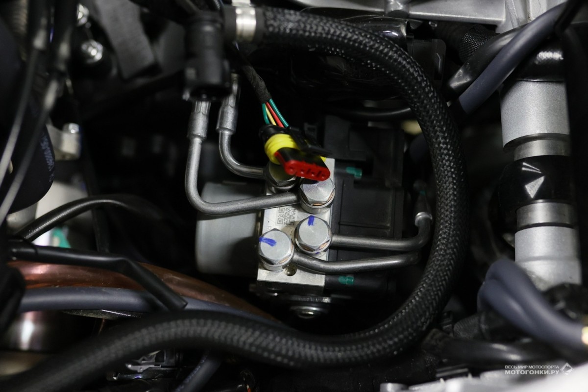 Проект QTM Motorsport и Zontes RUSSIA: спортбайк Zontes 703RR