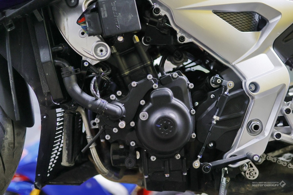 Проект QTM Motorsport и Zontes RUSSIA: спортбайк Zontes 703RR