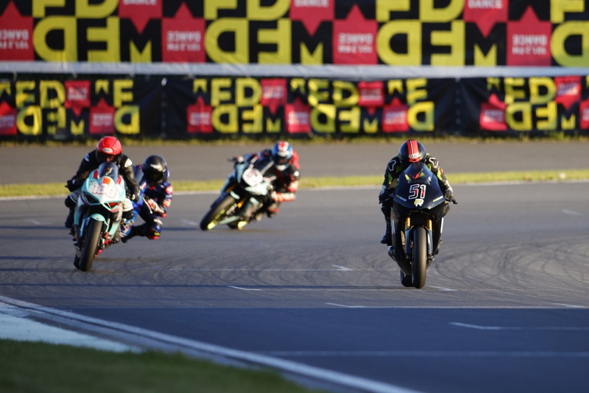 2 этап чемпионата России по кольцевым мотогонкам A5Motors Motoring 2025 на Moscow Raceway