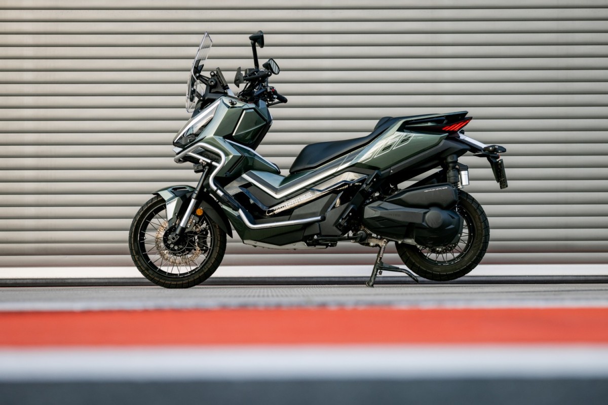 Тест-драйв максискутера Zontes ZT368-G
