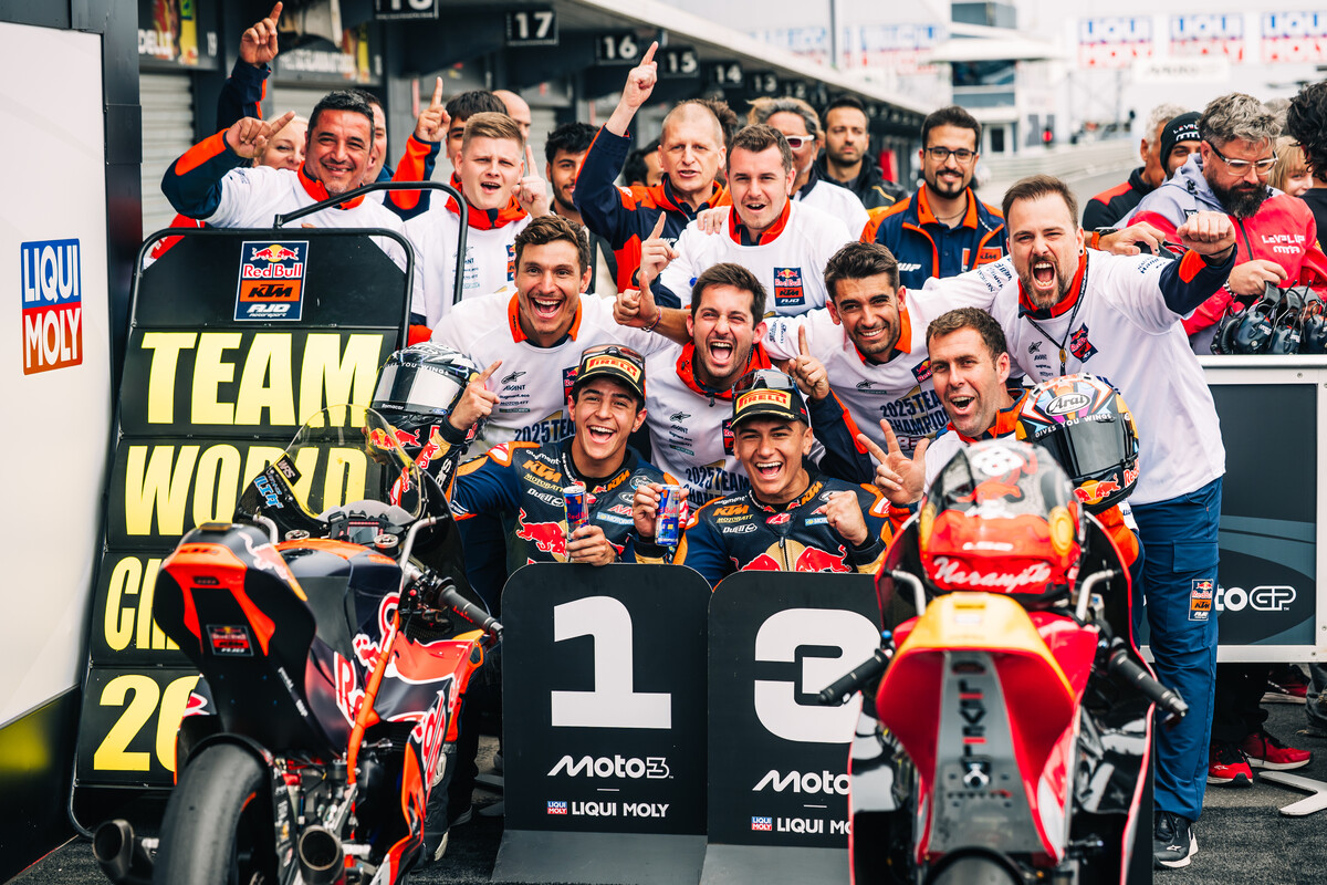 Хосе Антонио Руэда и Red Bull KTM Ajo - чемпионы Moto3