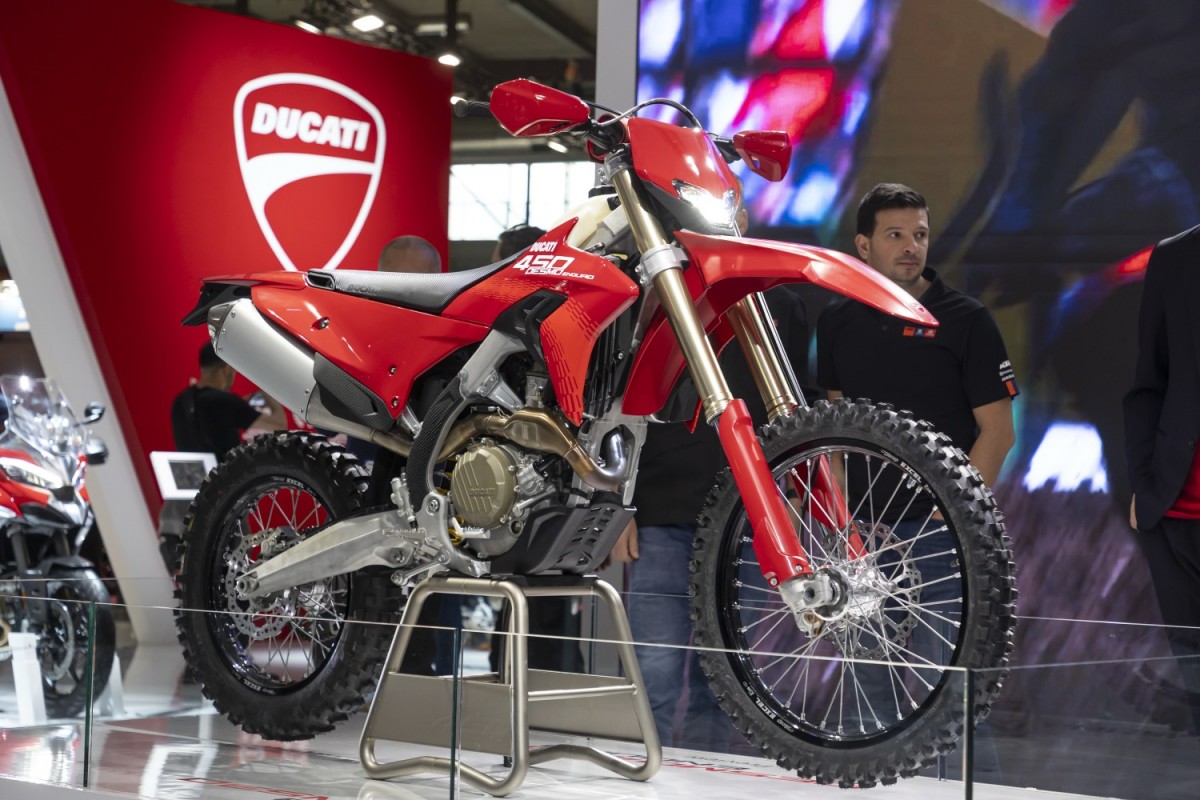 Ducati Desmo450 Enduro - Миланский Мотосалон EICMA 2025