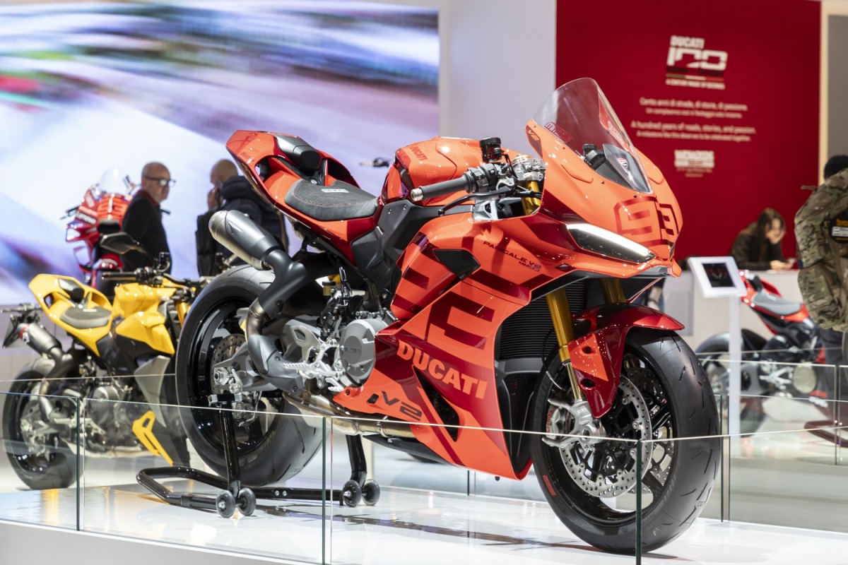 Ducati V2 MM93 (Marc Marquez) Edition на Миланском Мотосалоне EICMA 2025