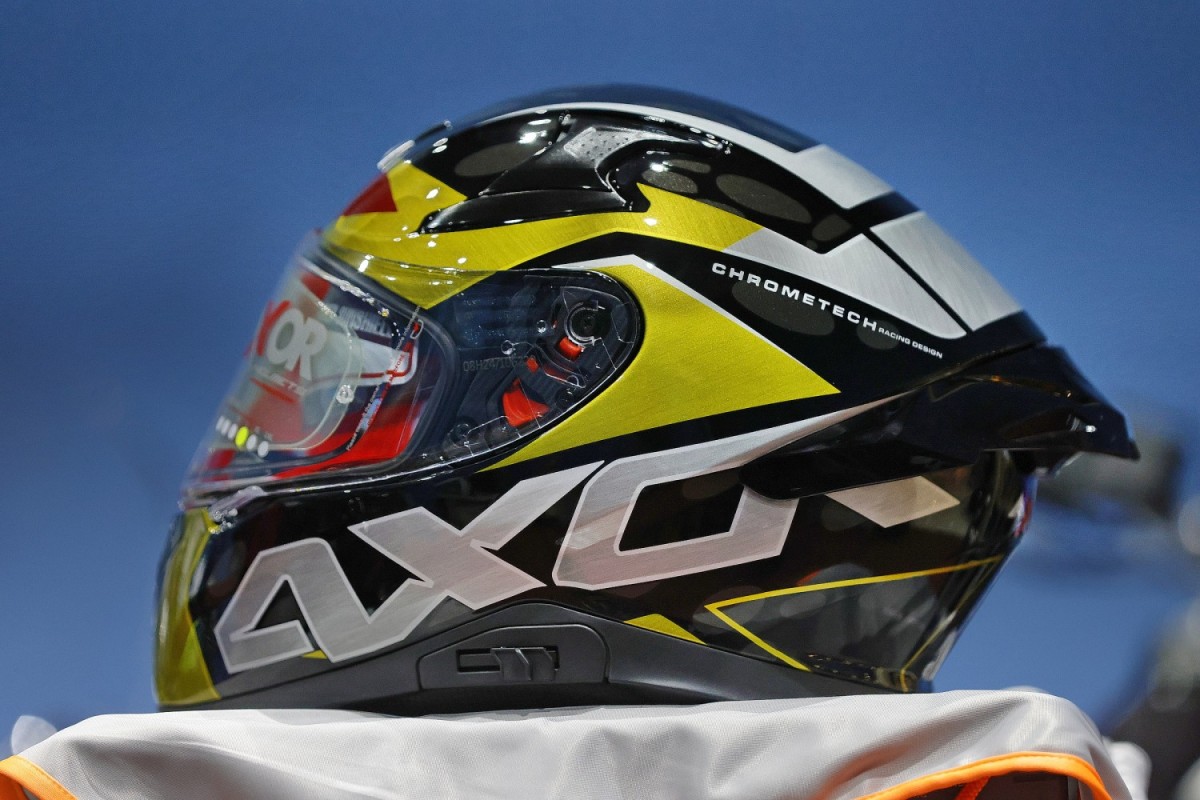 Тест-драйвы и обзоры мотоэкипировки МОТОГОНКИ.РУ: шлем AXOR APEX CHROMETECH