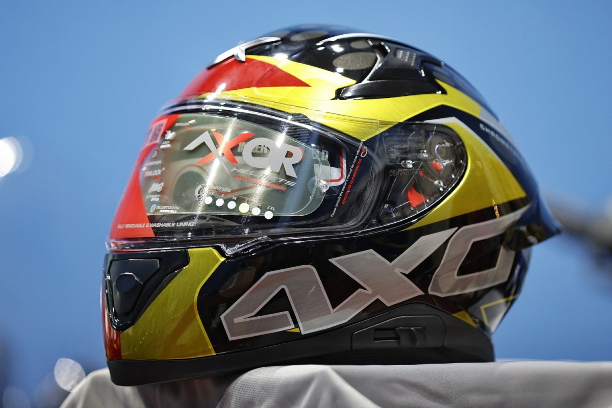 Тест-драйвы и обзоры мотоэкипировки МОТОГОНКИ.РУ: шлем AXOR APEX CHROMETECH