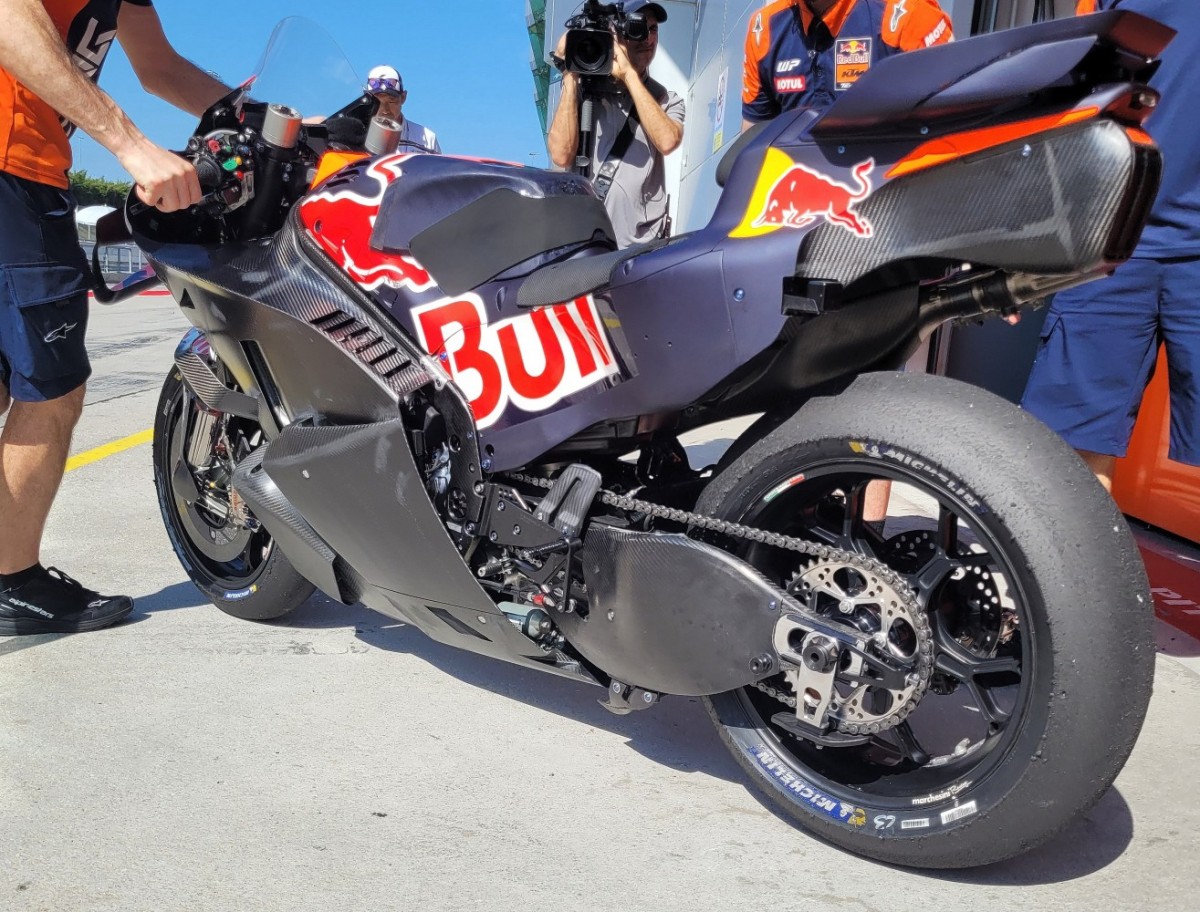 Тесты MotoGP 2026 - SepangTest BuriramTest: полностью обновленный KTM RC16 Педро Акосты