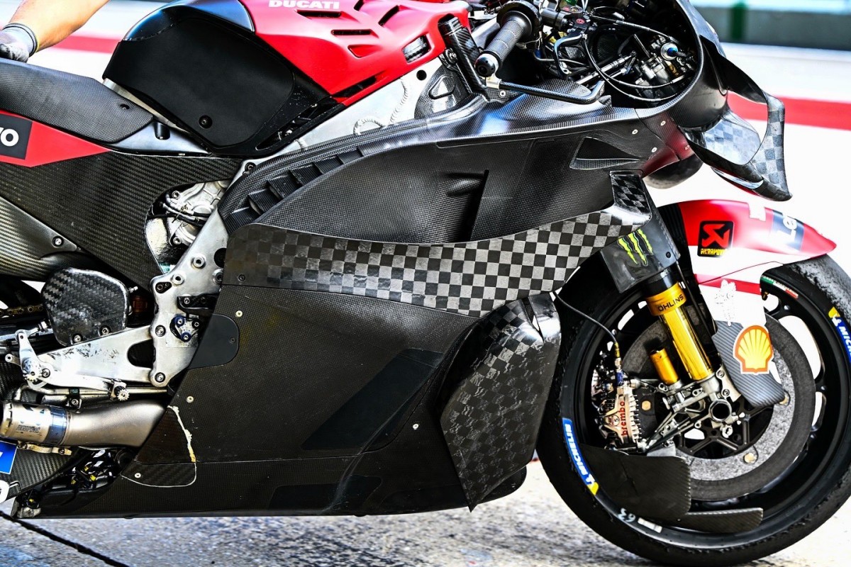 MotoGP Bikeporn от фотографа Гарета Харфорда - Тесты MotoGP 2026 - SepangTest