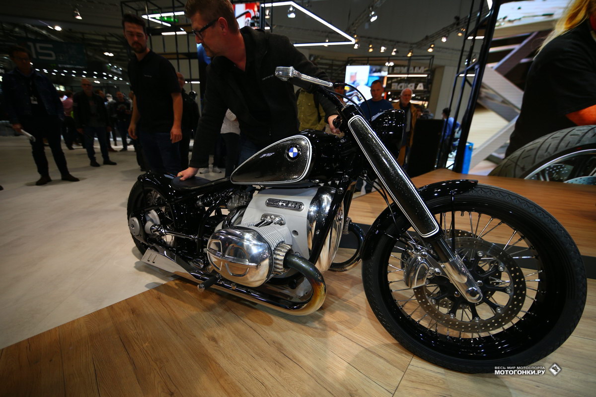 EICMA-2019 - Миланский Мотосалон: презентация BMW R18