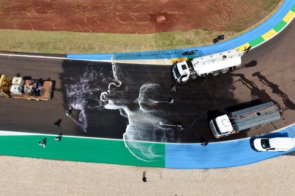 Фото Diário do Estado: поворот приходится отмывать с шампунем