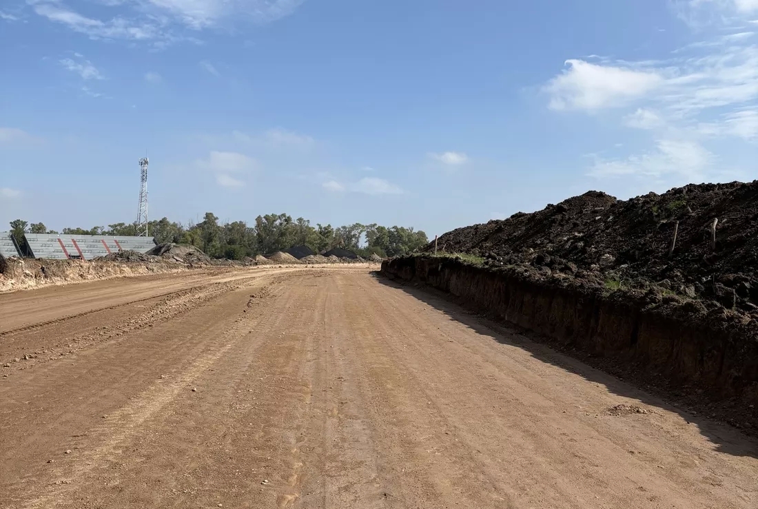 Земельные работы на месте старой трассы в Буэнос-Айресе