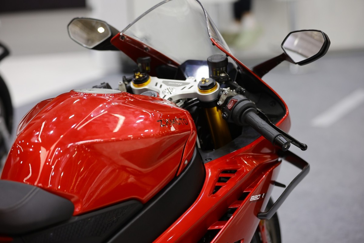 Детали новинки ZXMoto 820RR-R (2026)