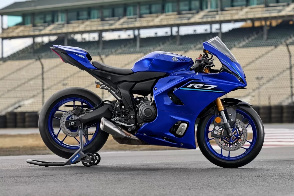 Yamaha R7 (2026)