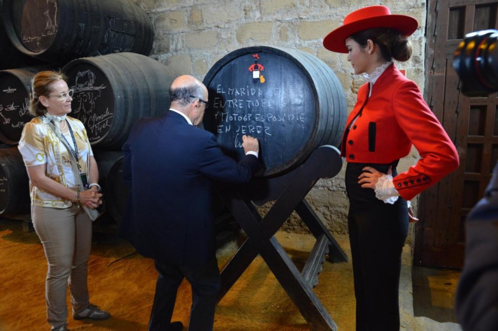 Кармело Эспелета - крестный отец Хереса-де-ла-Фронтеры и ее автодрома в местной винарне