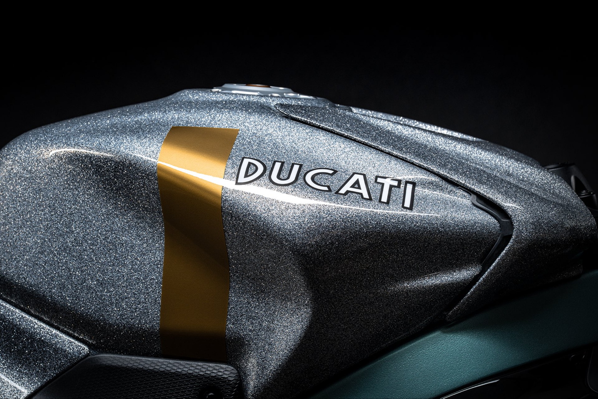 Collezione100 Ducati100 - Коллекция мотоциклов с историей