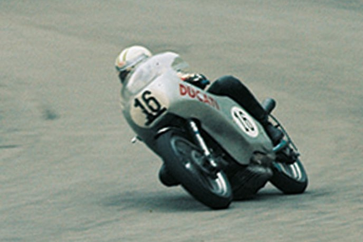Collezione100 Ducati100 - Коллекция мотоциклов с историей