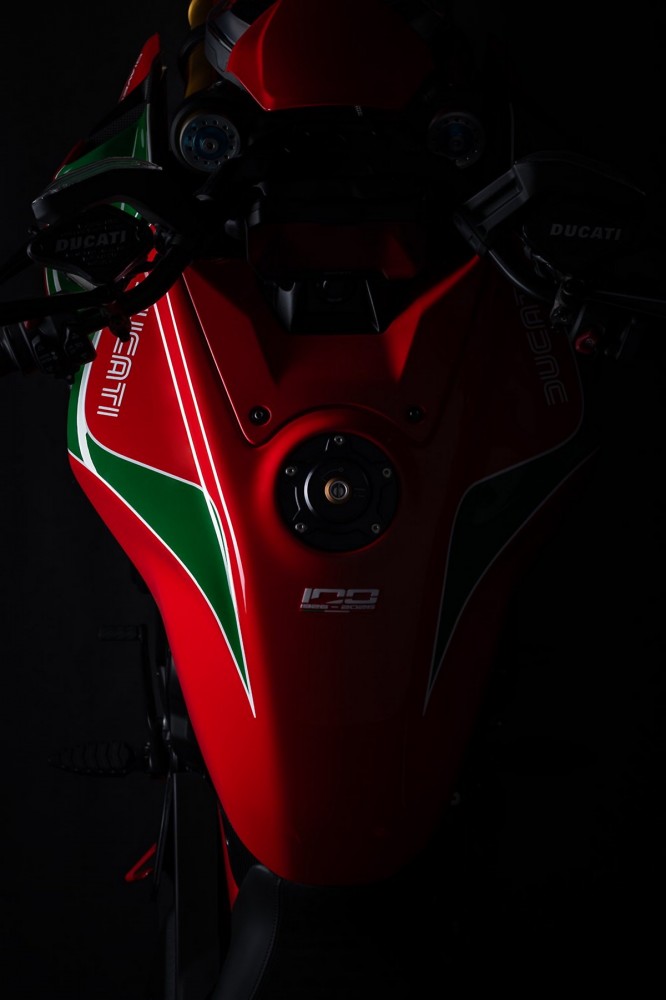 Collezione100 Ducati Diavel V4 RS 100