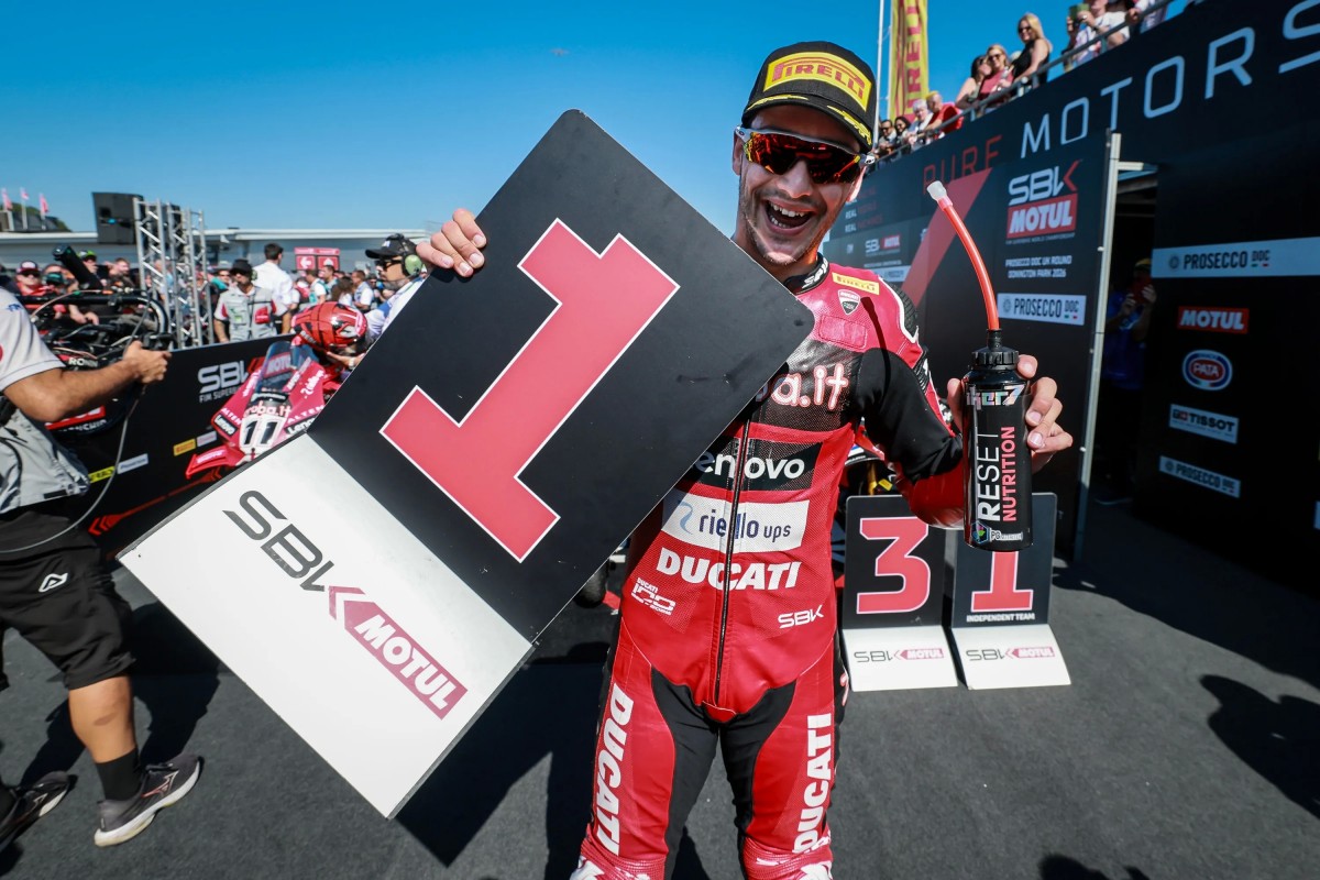 Икер Лекуона одержал первую победу в World Superbike