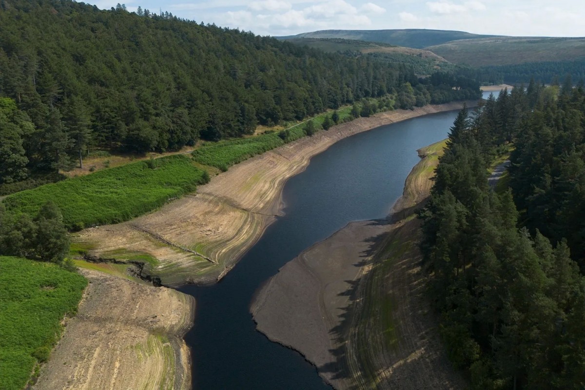 Стремительно падает уровень воды в реках на юге Англии