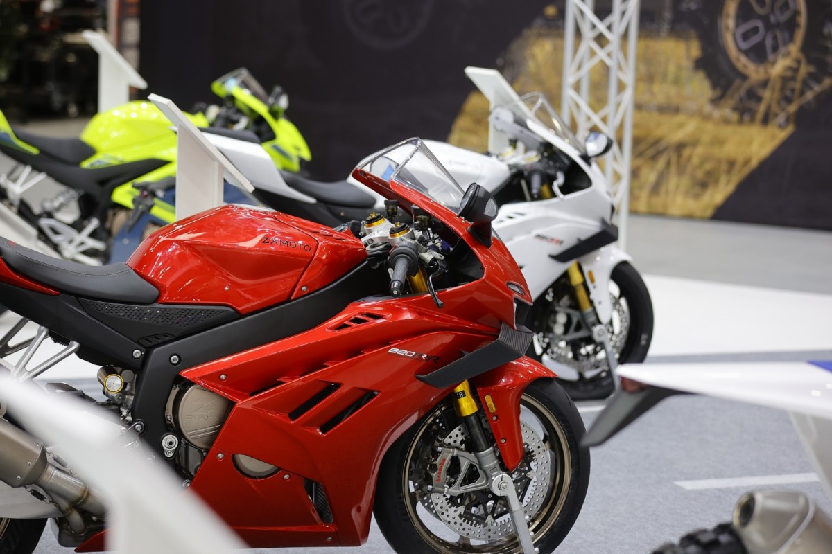 Новинки на Мотовесне: ZXMoto 820RR-R и ZXMoto 820RR (2026)