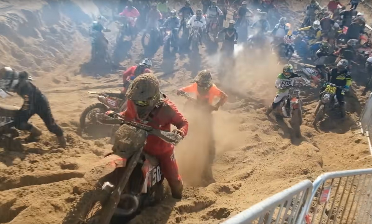 Пляжный мотокросс: видео Weston Beach Race 2022 / МОТОГОНКИ.РУ