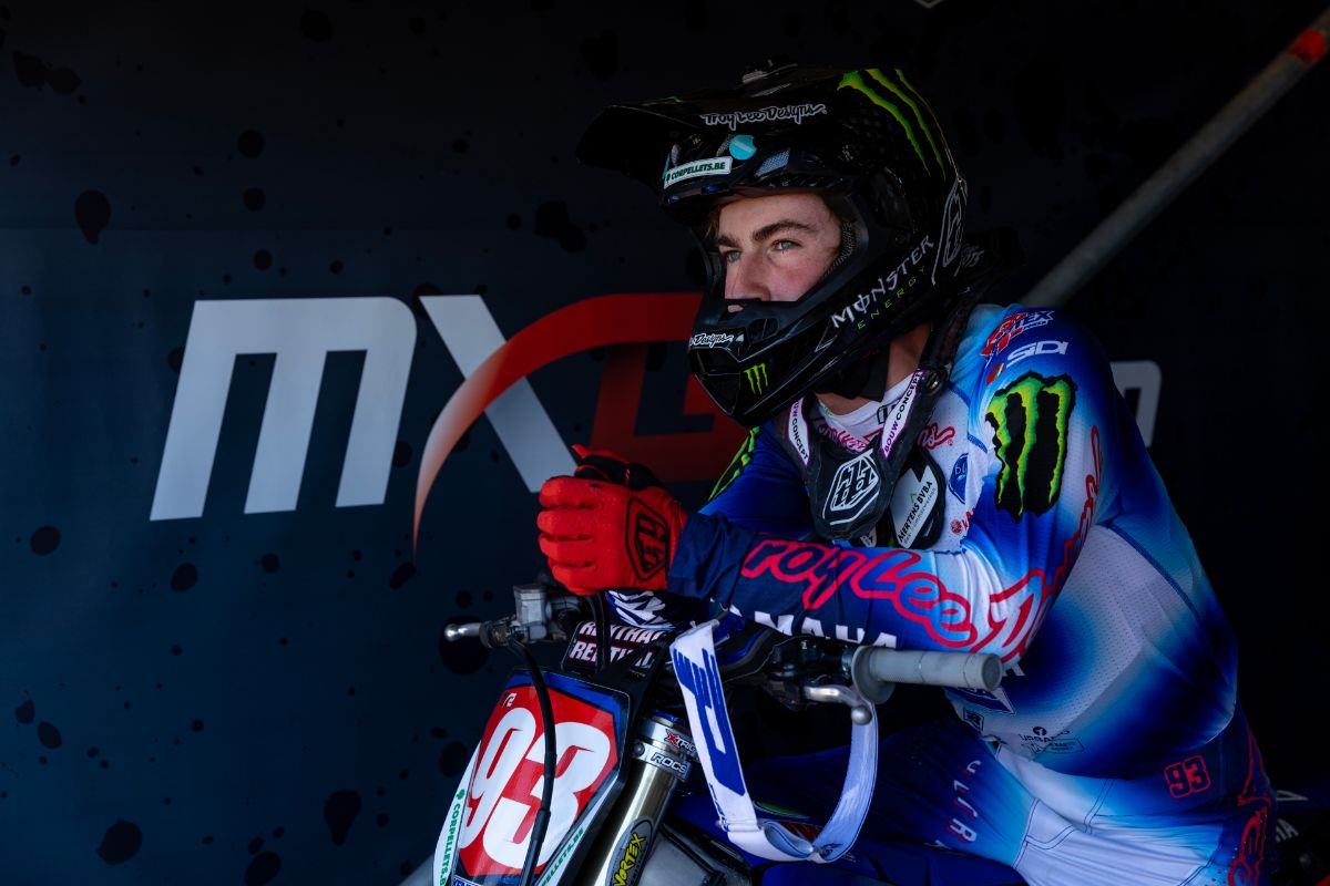 Yamaha riding gear online