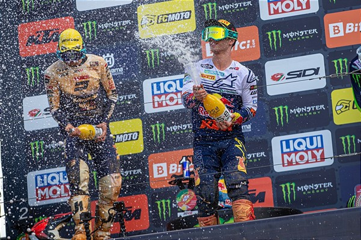 Мотокросс: видео Гран-При Португалии MXGP/MX2 - лучшие моменты /  МОТОГОНКИ.РУ