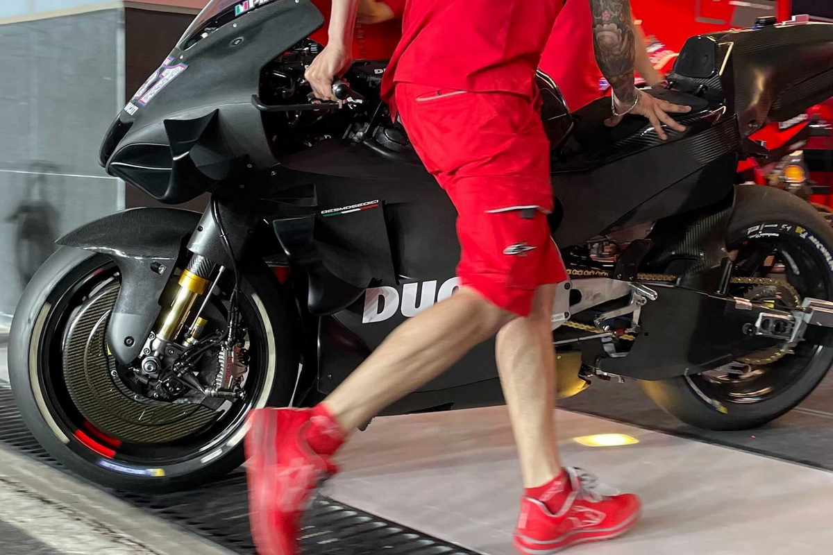 Посадка на Ducati Supersport