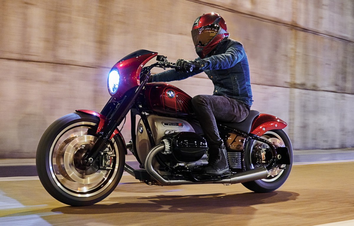 Почему круизер BMW R18 отнимает аудиторию у Harley-Davidson