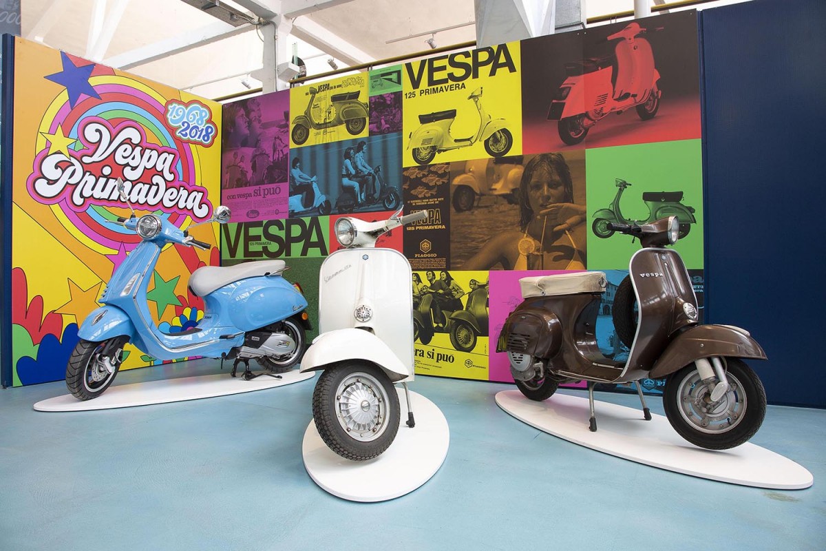 Легендарному скутеру Vespa - 80: история бизнес-успеха, итальянское наследие и большое кино
