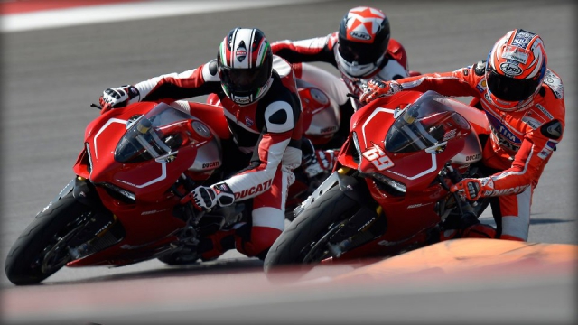 Фотогалерея из Техаса: Бен Спис и Никки Хейден в Circuit of the Americas на Ducati 1199 Panigale R