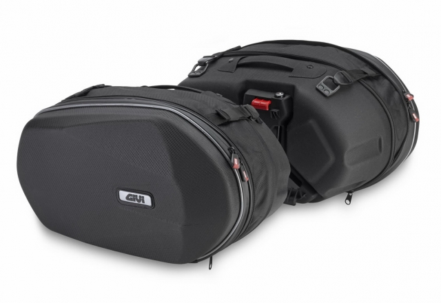 Полужесткие кофры GIVI 3D600 сочетают надежность пластиковых кейсов и гибкость нейлоновых сумок