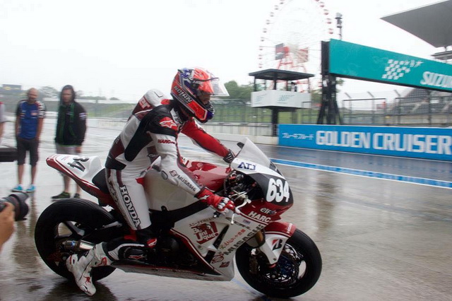 Кейси Стоунер провел серию дождевых тестов в Suzuka, вместе с несколькими другими командами и получил важный опыт