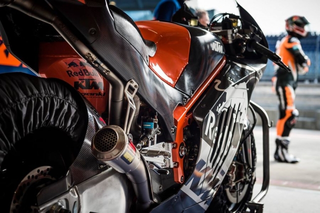 Тесты прототипа MotoGP KTM RC16 в Red Bull Ring с Алексом Хофманном на борту