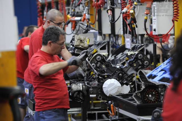 Завод в Борго-Панигале намерен нанять дополнительно 200 специалистов, чтобы расширить производство весной 2016 года