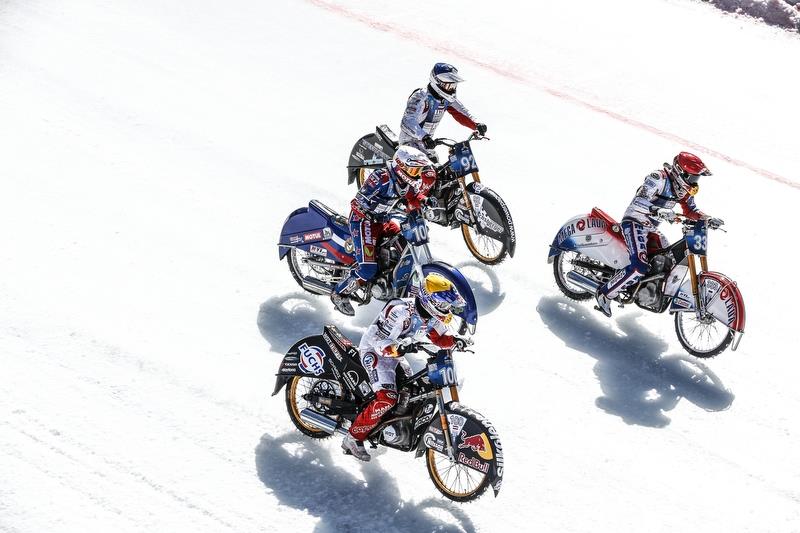 Второй финал FIM Ice Spedway Gladiators на высоте 1700 м над уровнем моря - стадион Медеу близ Алматы