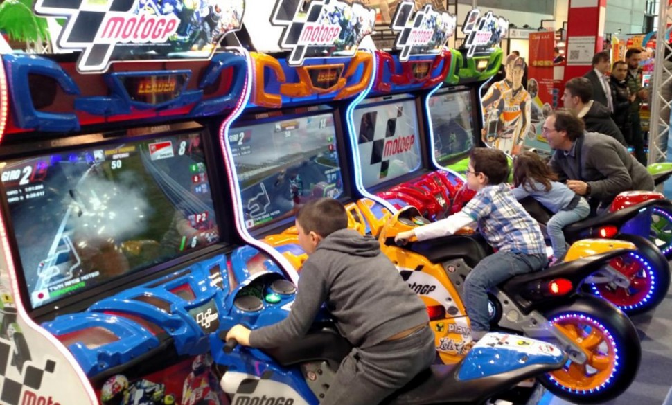 Игровые автоматы MotoGP: Arcade Game пошли в серию