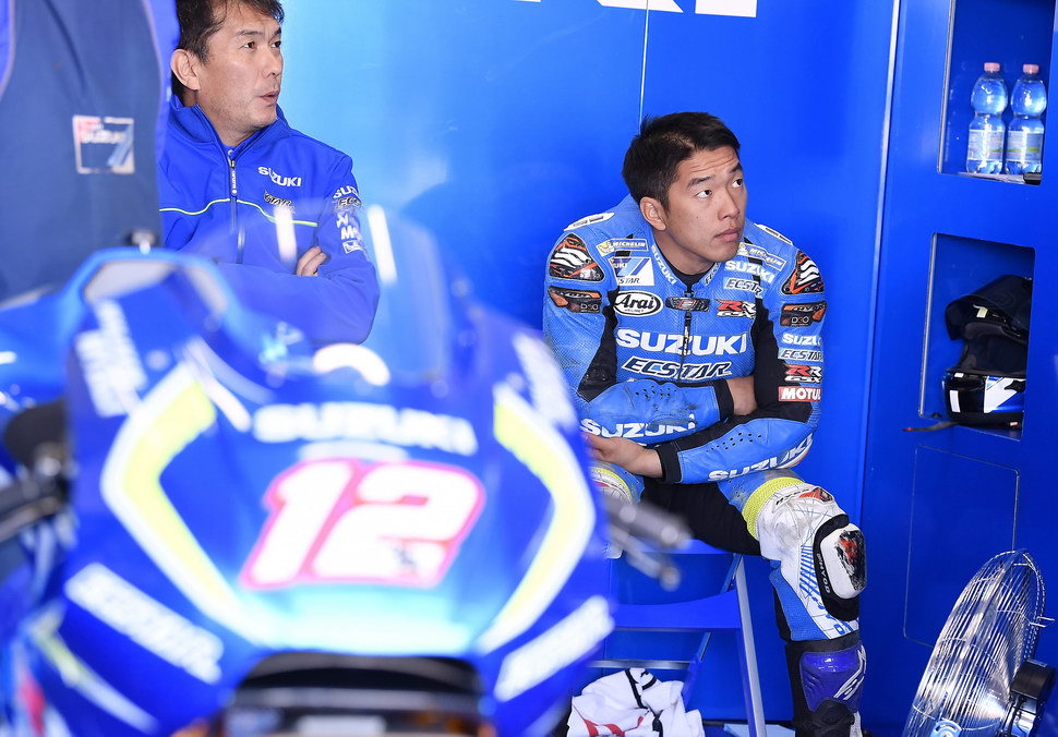 Официальный тест-пилот Suzuki MotoGP - Такуя Тсуда практически никогда не мелькает в новостях, но он вообще не слезает с GSX-RR