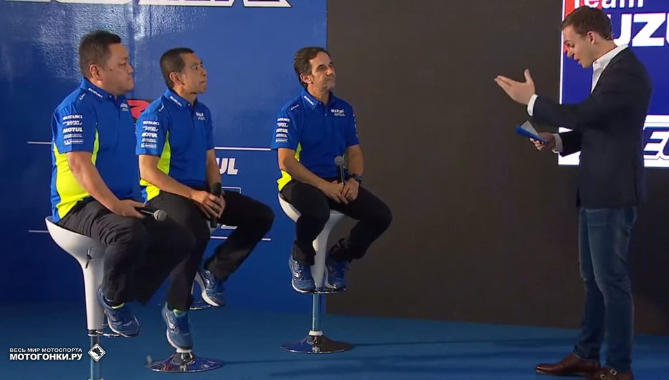 Кен Каваюти, Сатору Терада и Давиде Бривио на презентации Suzuki Ecstar MotoGP 2017 в Сепанге